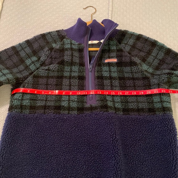 Vineyard Vines Black Watch Fleece 1/4 Zip - Picture 7 of 8
